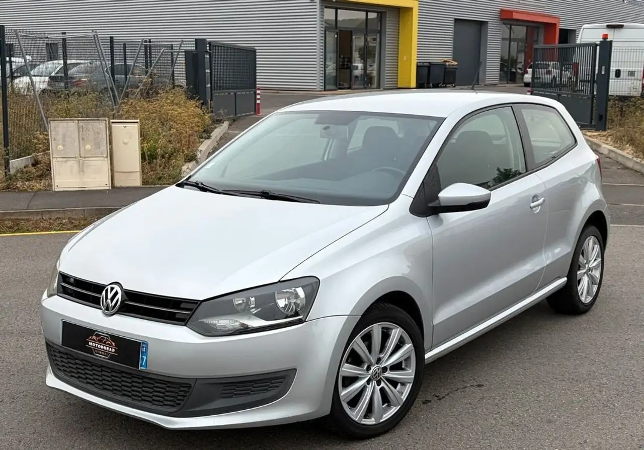 Volkswagen Polo V 1.4 Comfortline 85 CH — photo 1 of 9