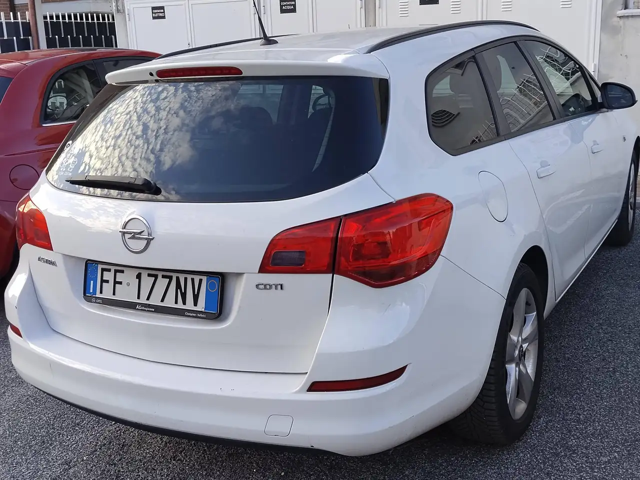 Opel Astra Astra IV 2010 Sports Tourer Sports Tourer 1.7 cdti Cosmo 110cv — photo 1 of 2
