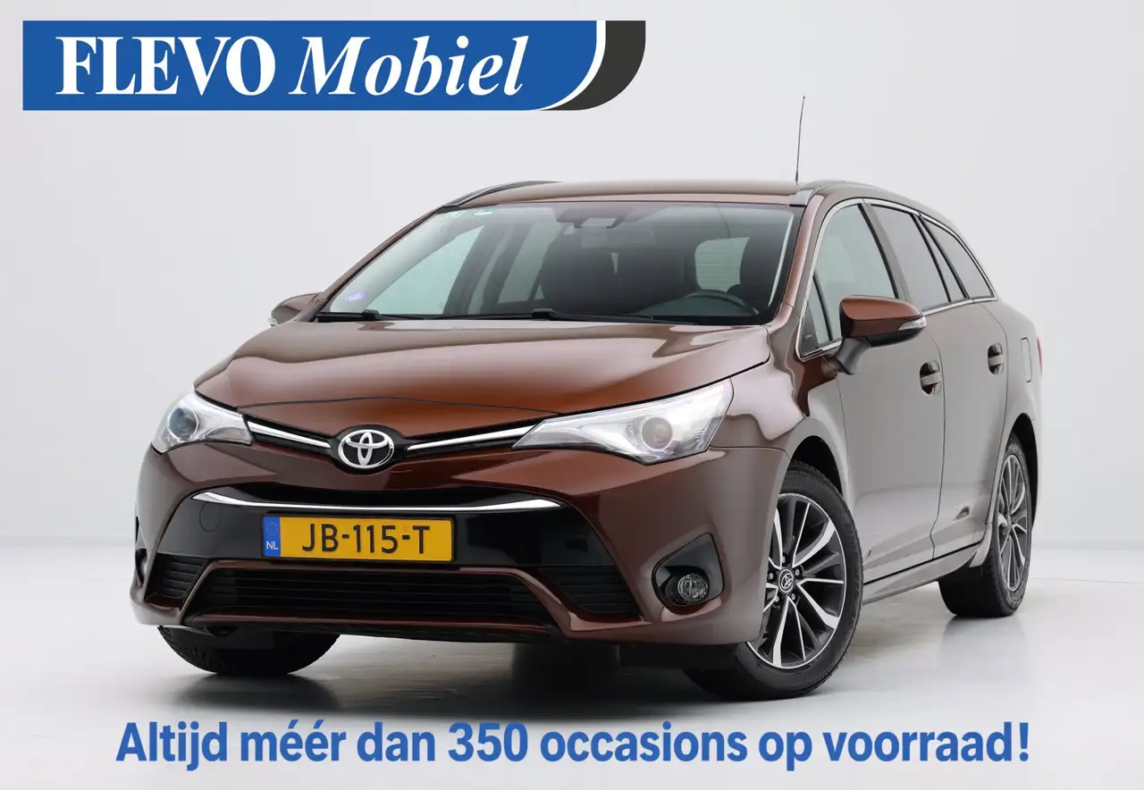 Toyota Avensis Touring Sports 1.8 VVT-i Lease Pro -Dealer onderh. — photo 1 of 34