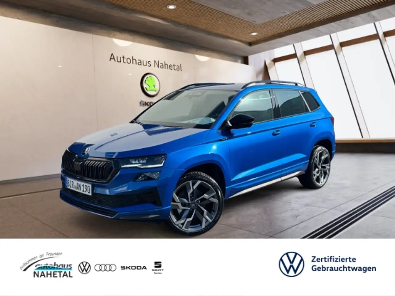 Skoda Karoq 1.5 TSI DSG Sportline MATRIX NAVI AHK 19'' DCC ACC — photo 1 of 16
