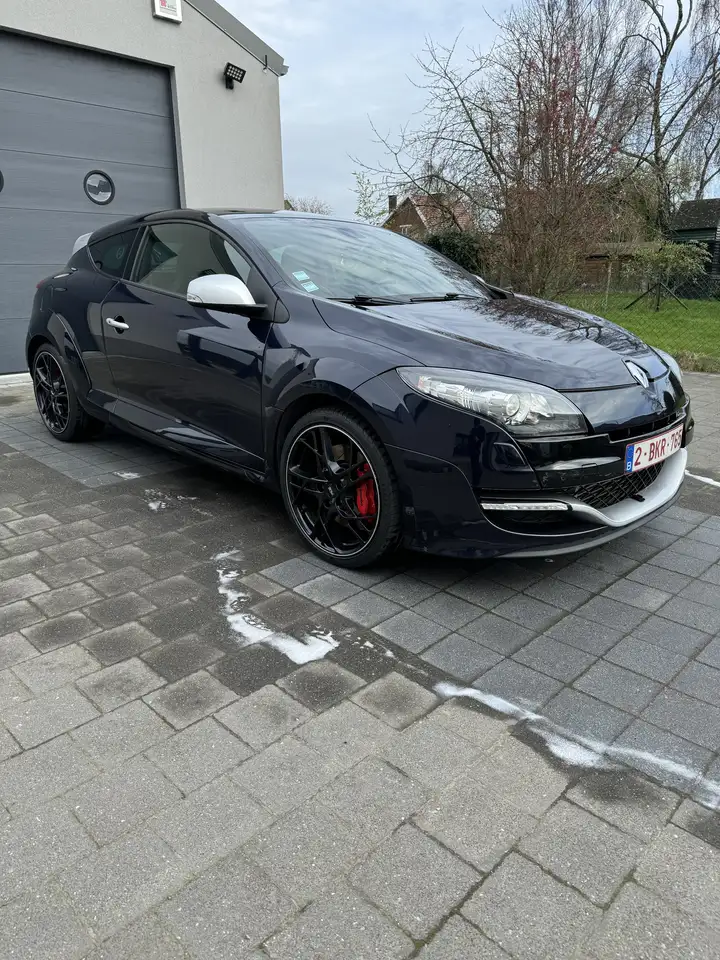 Renault Megane 2.0 Turbo 16v Sport F1 Team R26 — photo 1 of 9