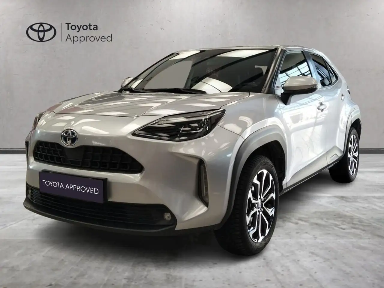 Toyota Yaris Cross 1.5H (116 CV) E-CVT Trend — photo 1 of 11
