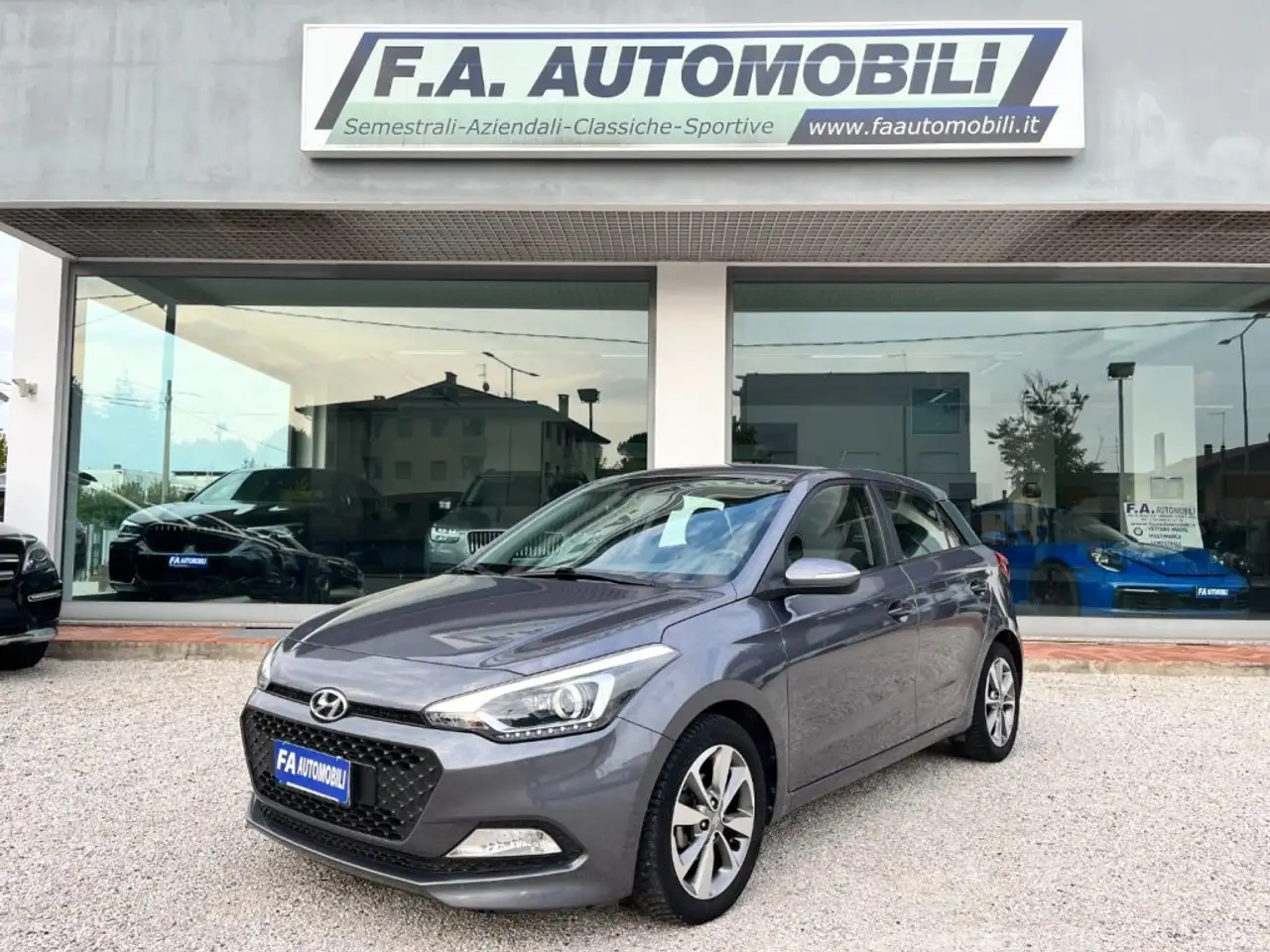 Hyundai i20 1.2 84 CV 5 porte Comfort — photo 1 of 15