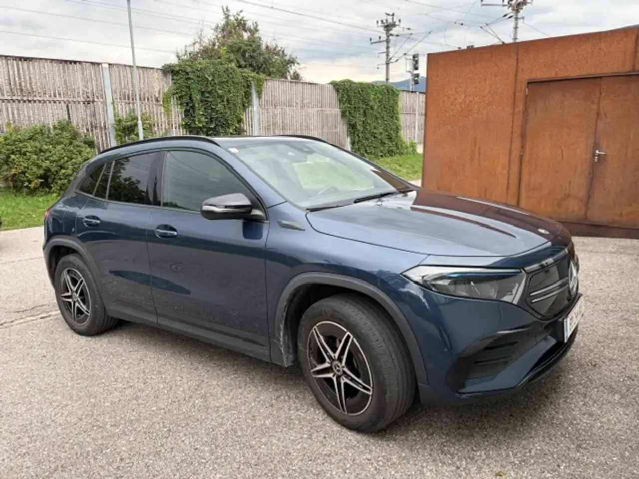 Mercedes-Benz EQA 250 EQA 250 66,5kWh Aut. — photo 1 of 7