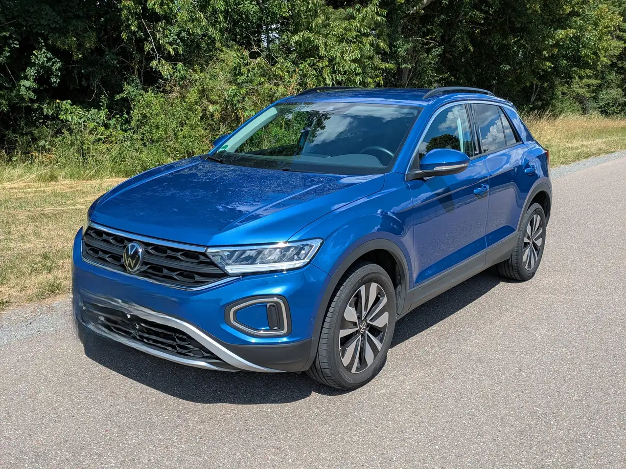 Volkswagen T-Roc T-Roc 1.5 TSI OPF Move — photo 1 of 24