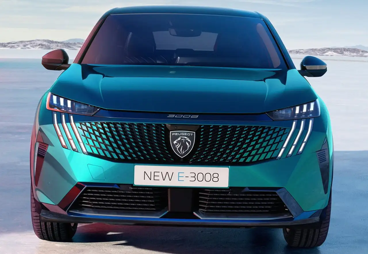 Peugeot 3008 HYB PHEV 180 Allure Pack e-EAT8 — photo 1 of 33