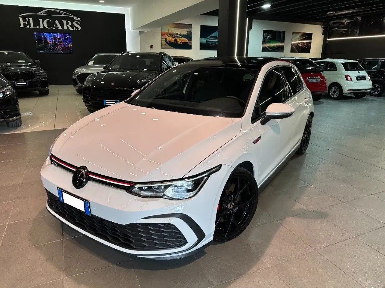 Volkswagen Golf 2.0 TSI DSG GTI — photo 1 of 15