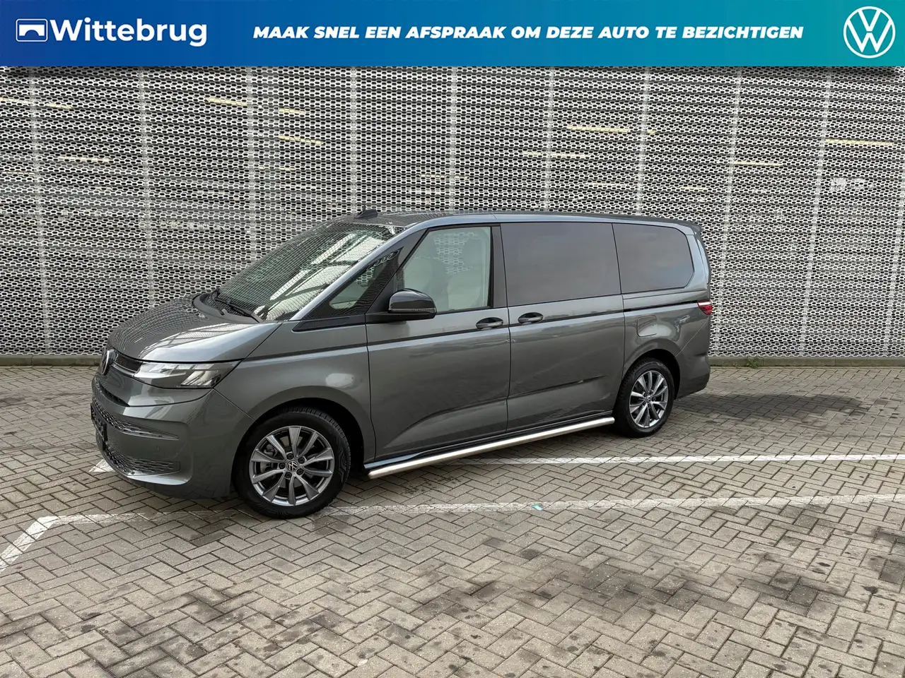 Volkswagen T7 Multivan 1.4 eHybrid L2H1 Life Business — photo 1 of 18