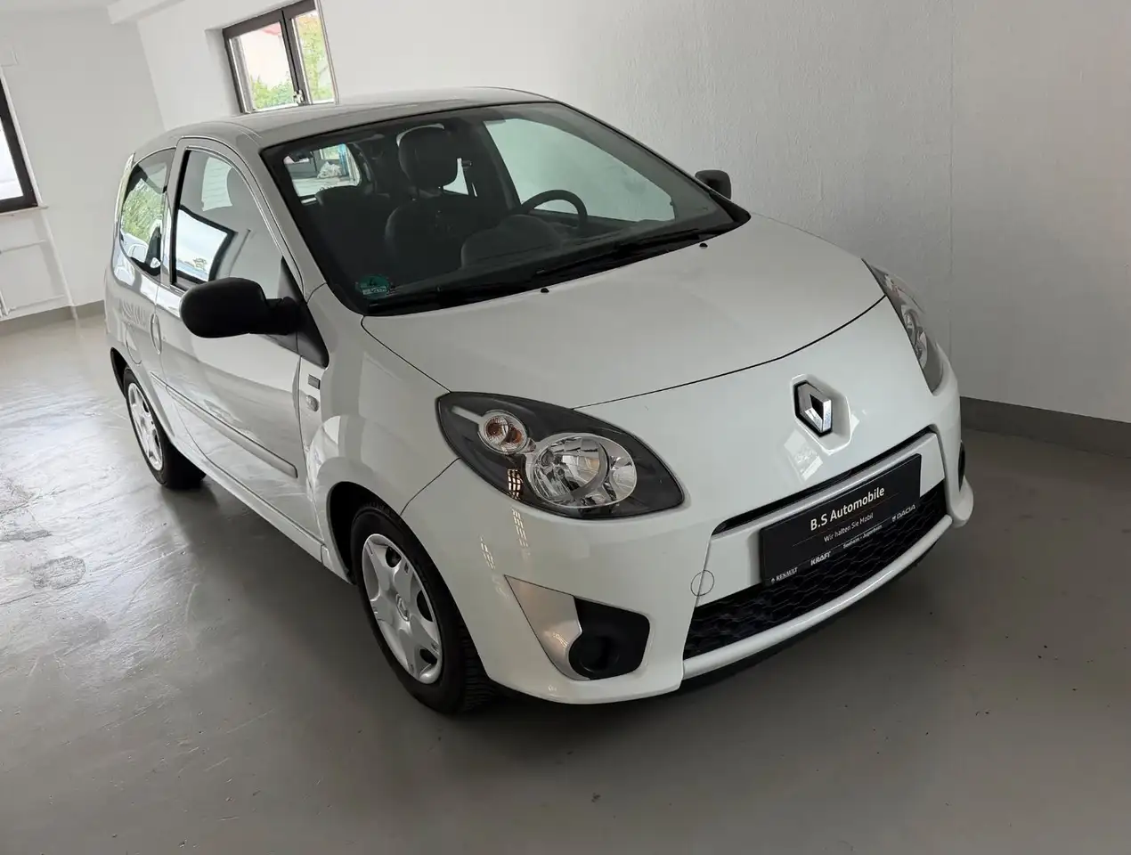 Renault Twingo YAHOO! Klima — photo 1 of 10
