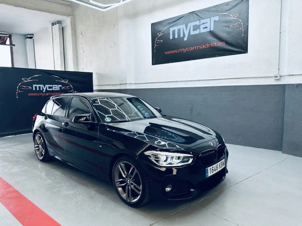 BMW 116 116d — photo 1 of 39