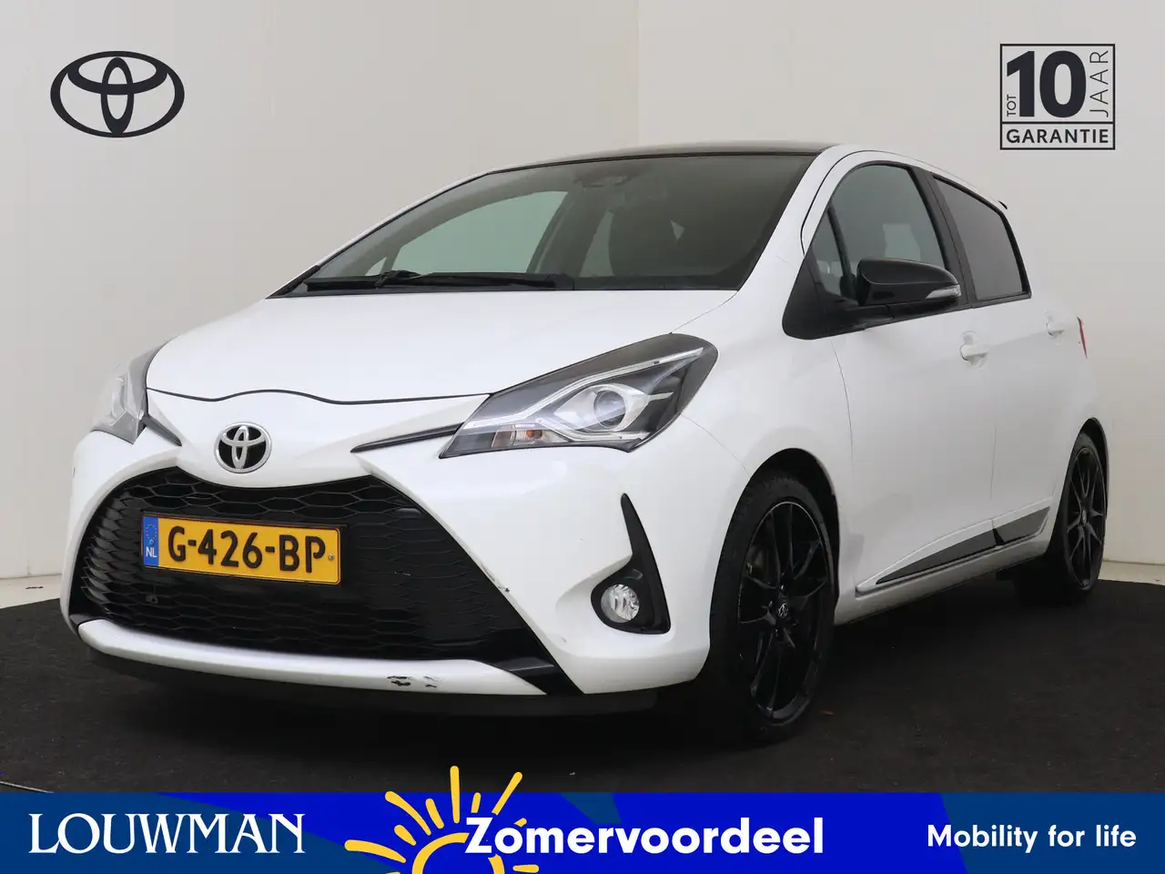 Toyota Yaris 1.5 Hybrid GR-Sport — photo 1 of 40