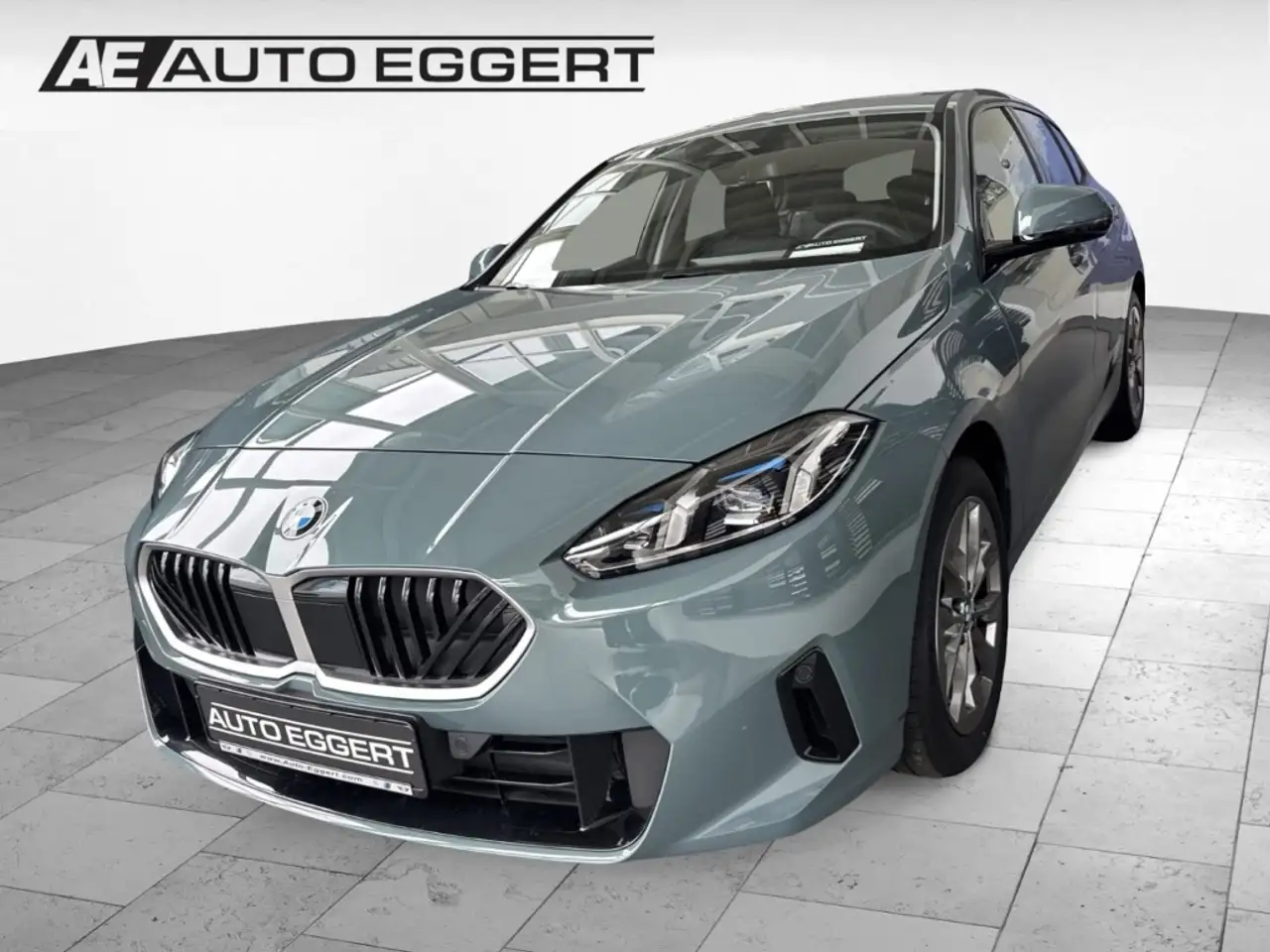 BMW 120 i Park-Assistent Navi LED SHZ Mehrzonenklima Musik — photo 1 of 13