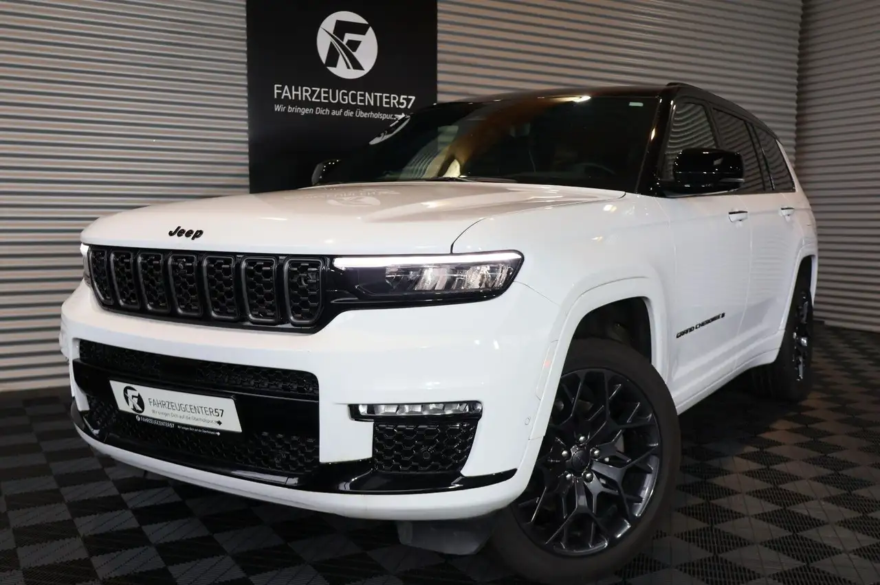Jeep Grand Cherokee Summit 5.7L/HUD/360°/ACC/PANO/LPG — photo 1 of 25