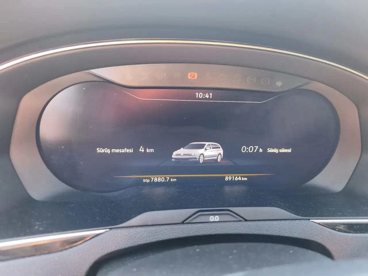 Volkswagen Passat Variant 2.0 TDI SCR 4Motion DSG Highline — photo 1 of 18