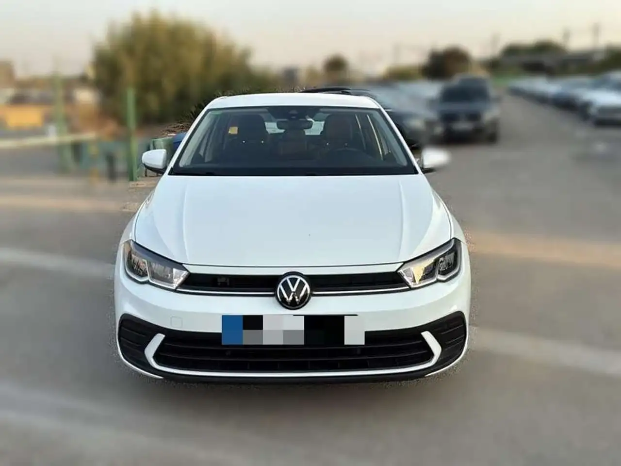 Volkswagen Polo 1.0 TSI Life 70kW — photo 1 of 15