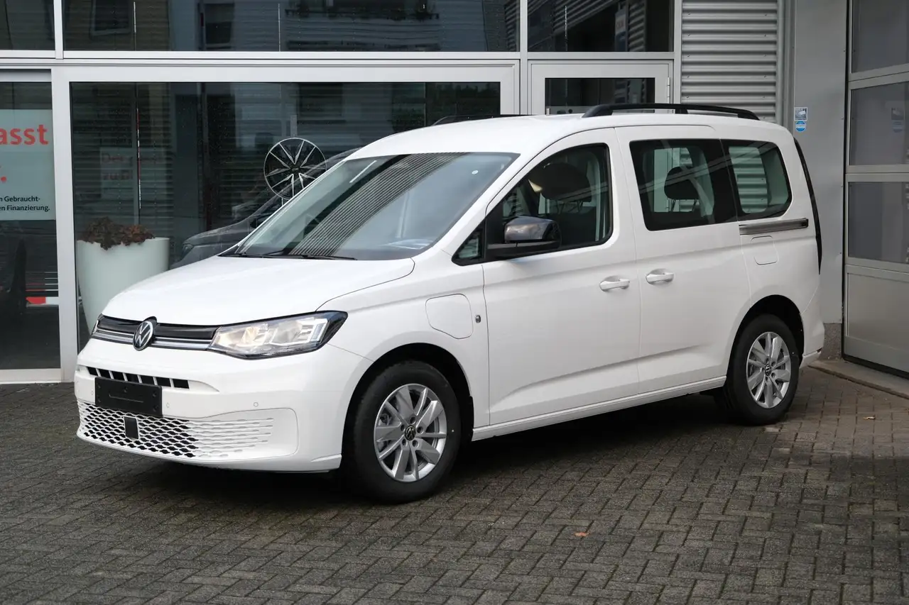 Volkswagen Caddy eHybrid Life Anhängerkupplung App-Connect Winte... — photo 1 of 40
