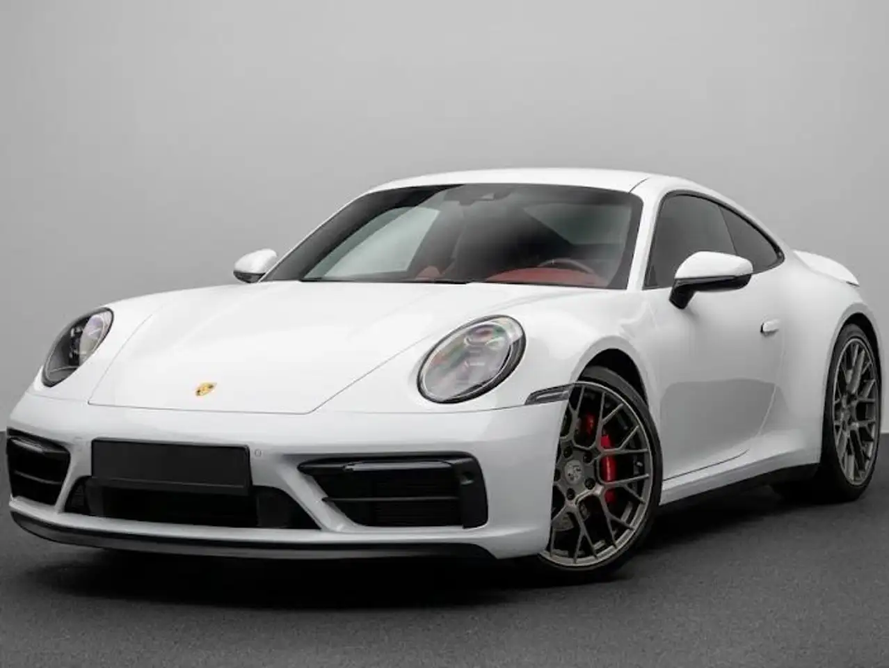 Porsche 992 911 Cabrio 3.0 Carrera 4S auto — photo 1 of 14