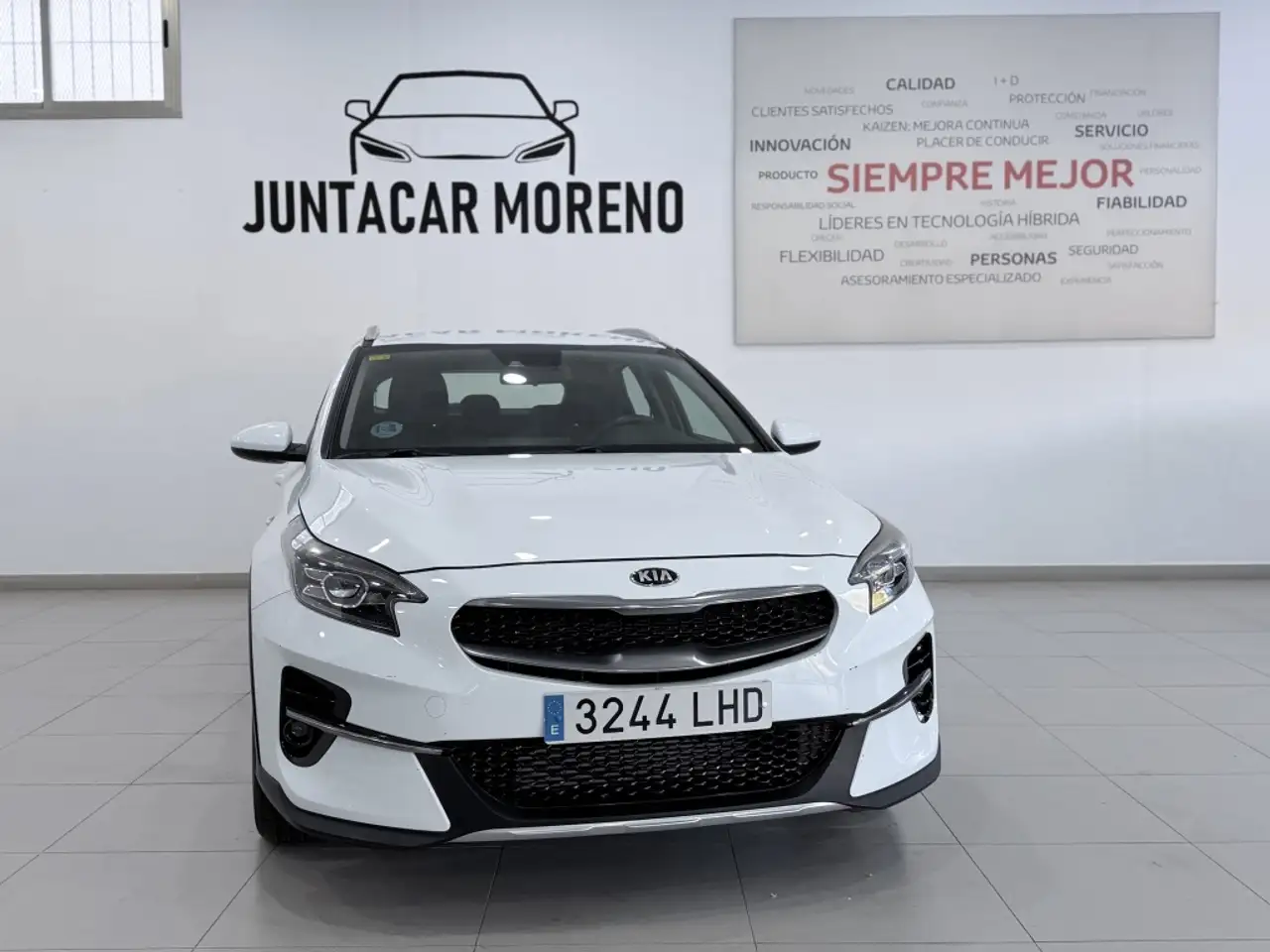 Kia XCeed 1.0 T-GDi Eco-Dynamics Business — photo 1 of 15