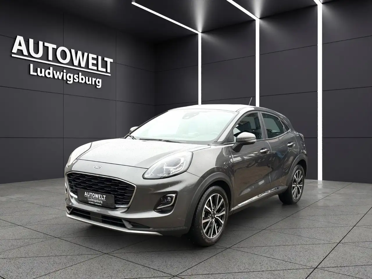 Ford Puma Titanium LED-NAVI-BODY-SPUR-PDC-ALU — photo 1 of 18