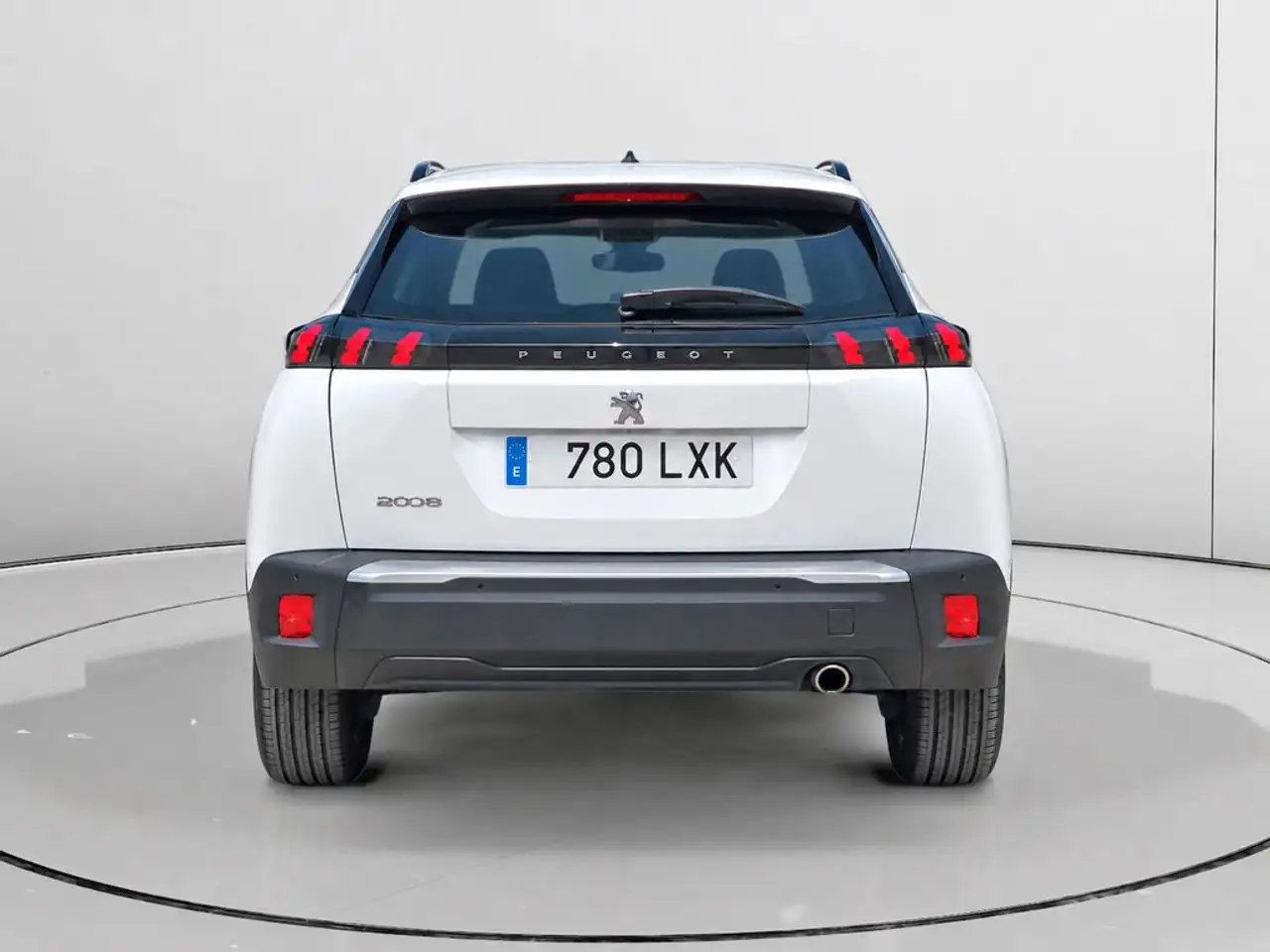 2022 Peugeot 2008 1.5BlueHDi S&S Allure 110, photograph 4