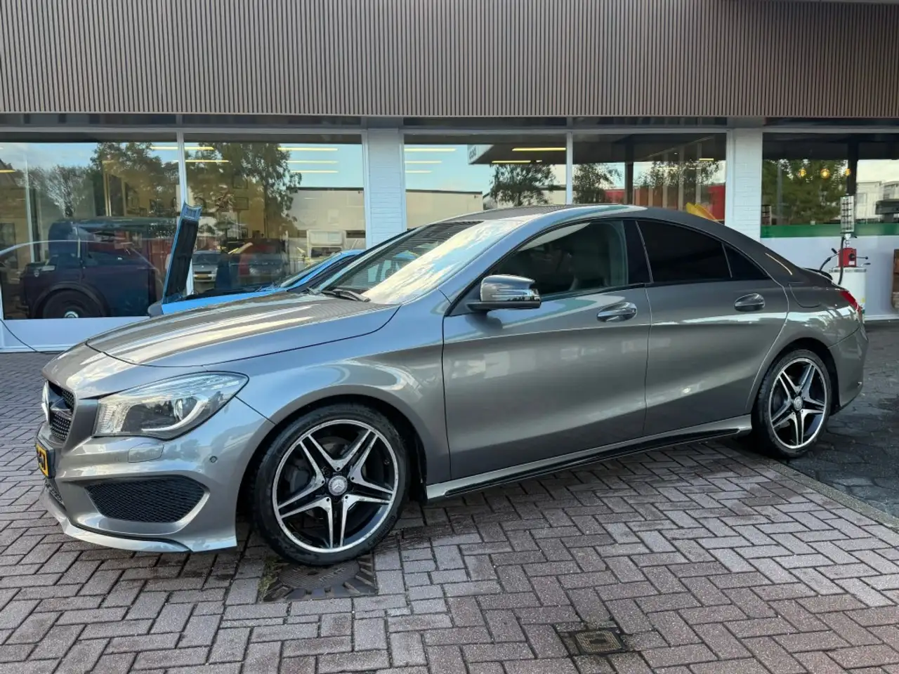 Mercedes-Benz 180 AMG Pakket First Edition #STOER — photo 1 of 12