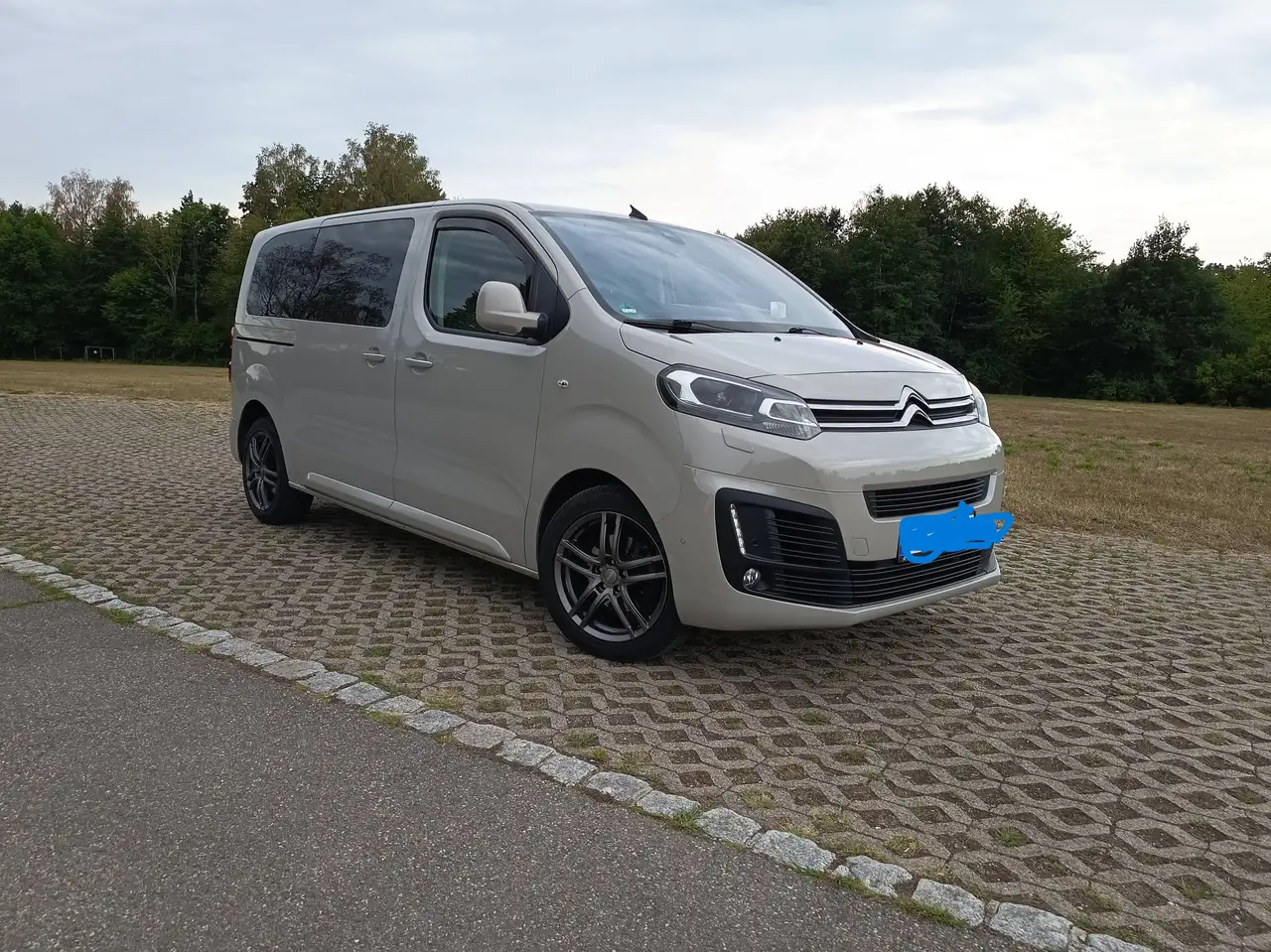 Citroen Spacetourer Spacetourer 2.0 BlueHDi 180 M 2.0 BlueHDi 180 EAT8 Business Lounge — photo 1 of 11