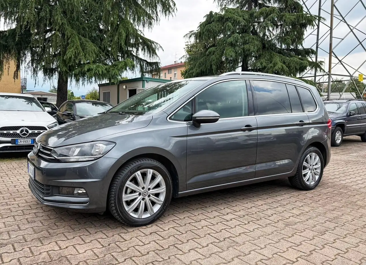 Volkswagen Touran Touran 1.6 TDI 115 CV DSG BlueMotion AUTOMATICA NA — photo 1 of 15