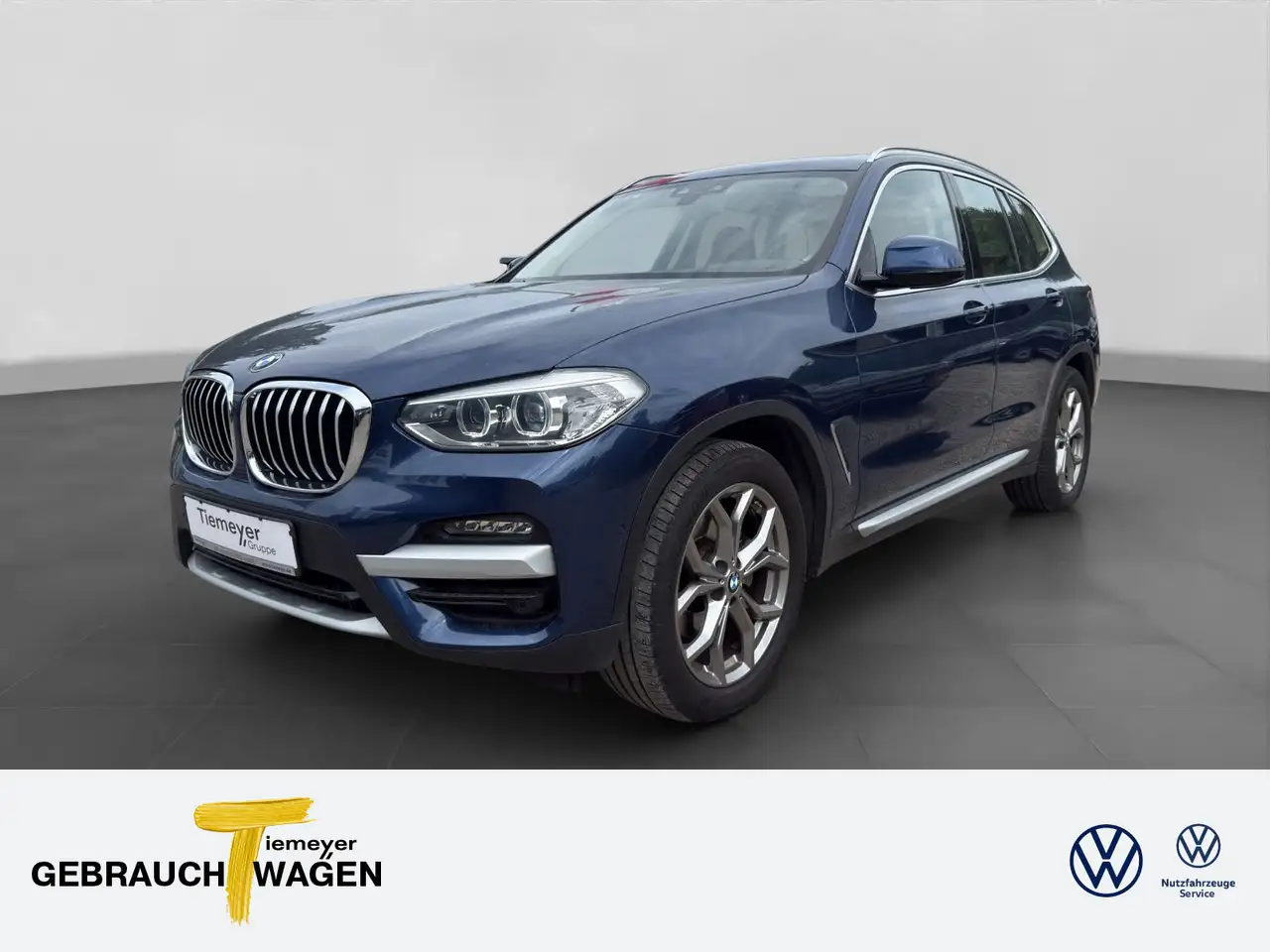 BMW X3 20d xDrive X LINE LEDER AHK PANO HUD — photo 1 of 15