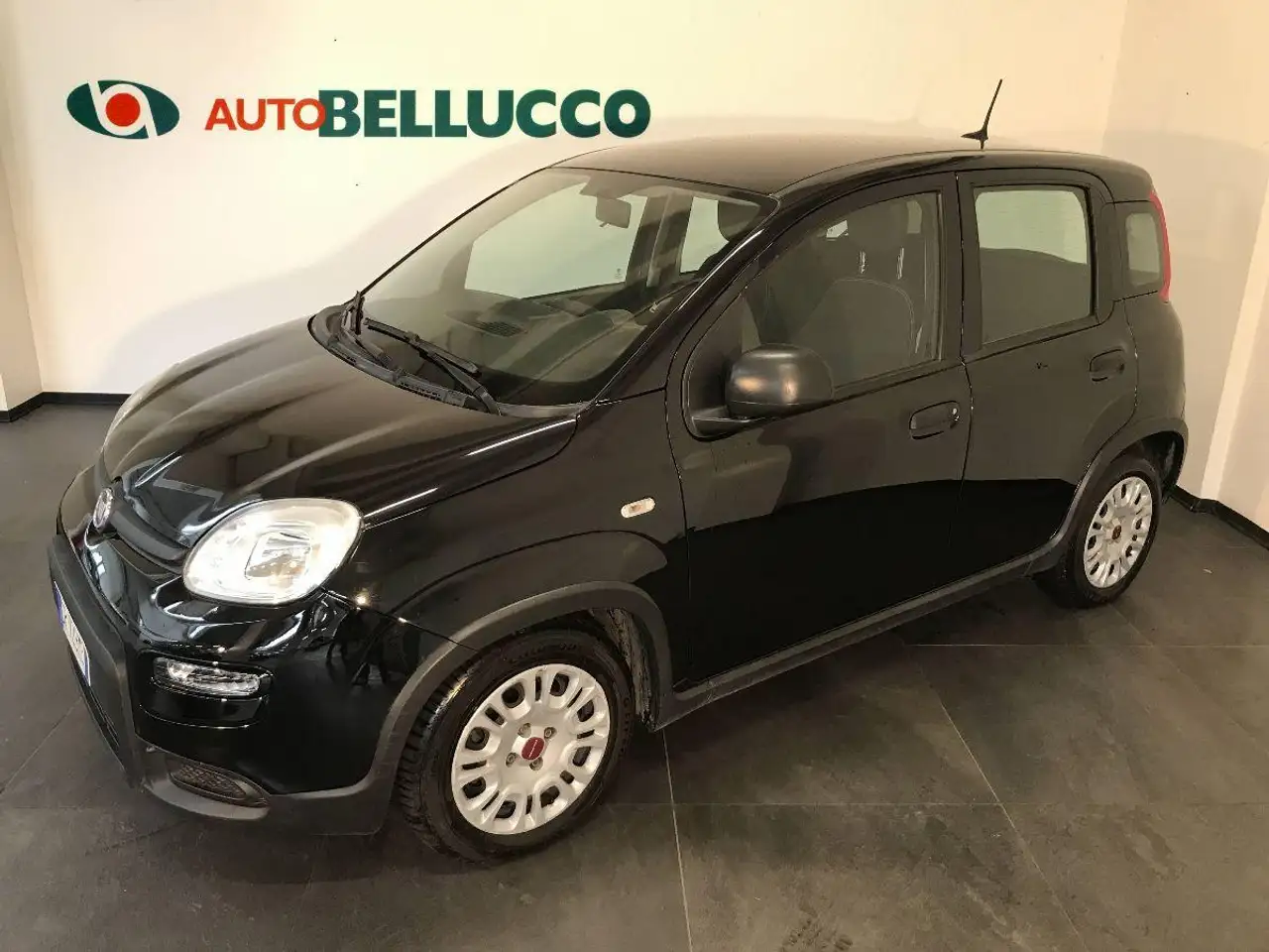 Fiat Panda 1.0 FireFly S&S Hybrid — photo 1 of 15