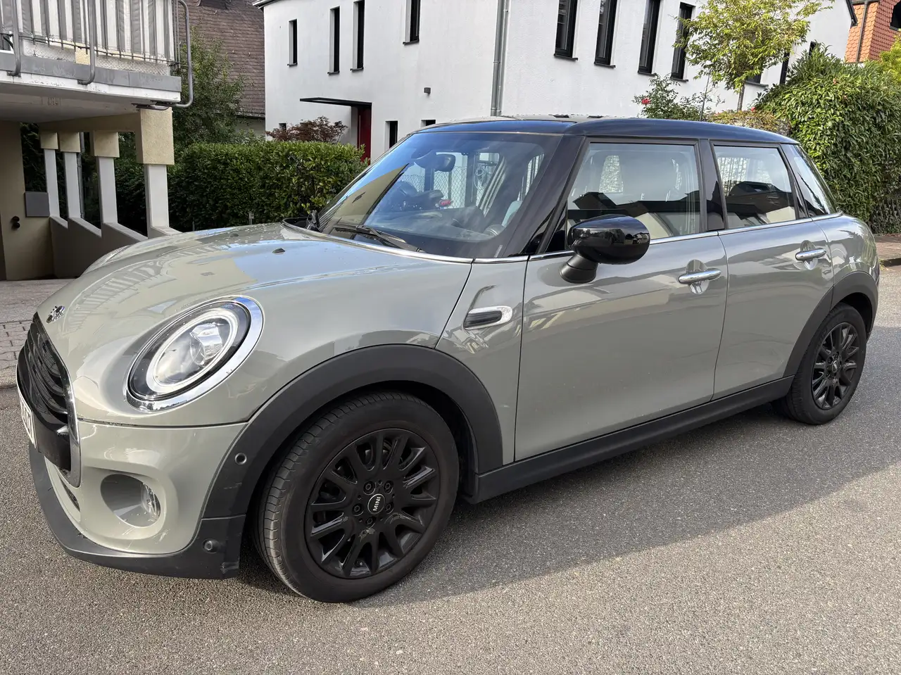 MINI Cooper Cooper — photo 1 of 1
