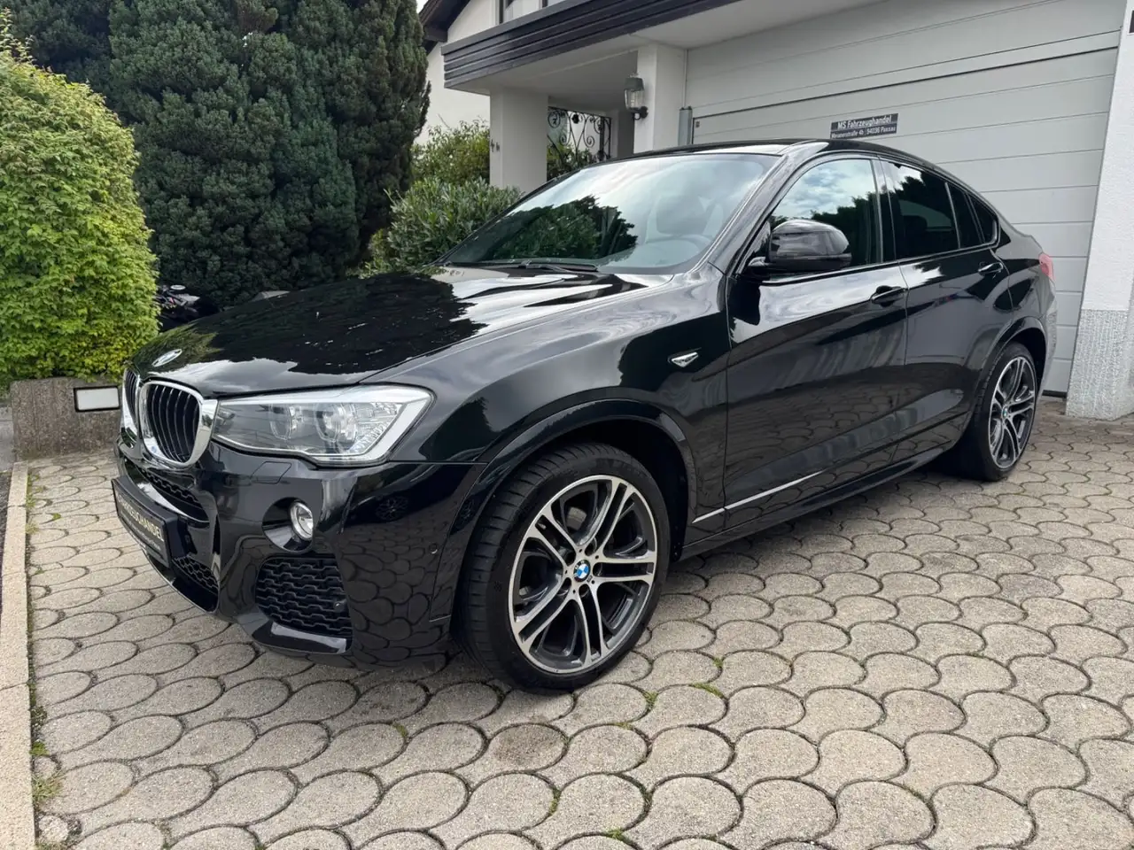 BMW X4 xDrive 20 d M Sport *Shadow*Navi*PDC*SHZ — photo 1 of 20