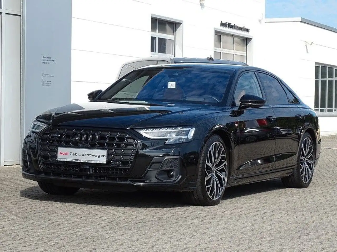 Audi A8 50 TDI S Line Plus quattro / B & O — photo 1 of 19