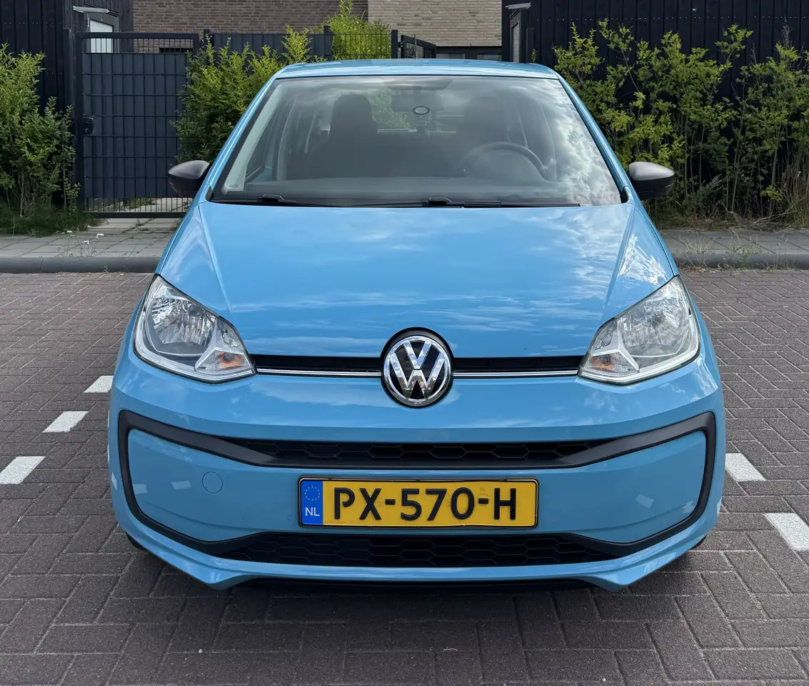 Volkswagen up! 1.0 BMT take — photo 1 of 15