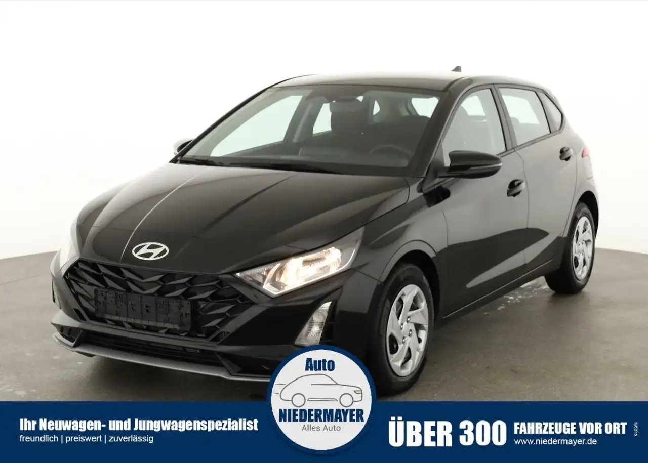 Hyundai i20 1.0 T-GDI DCT, Navi, Kamera, AppConnect, Winter, s — photo 1 of 14