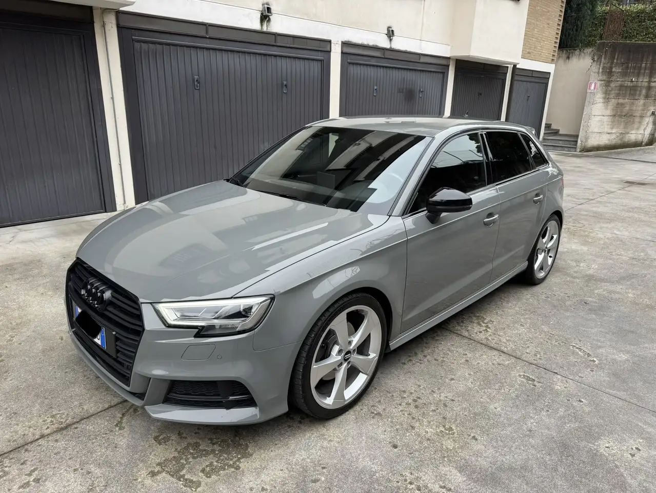 Audi A3 Sportback 35 2.0 tdi Sport 150cv s-tronic 7m — photo 1 of 7