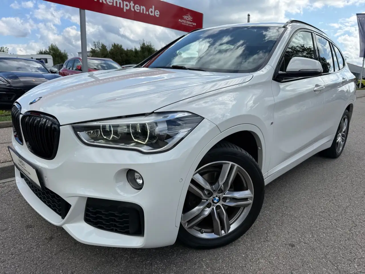BMW X1 xDrive 18 d M Sport*NAVI — photo 1 of 18
