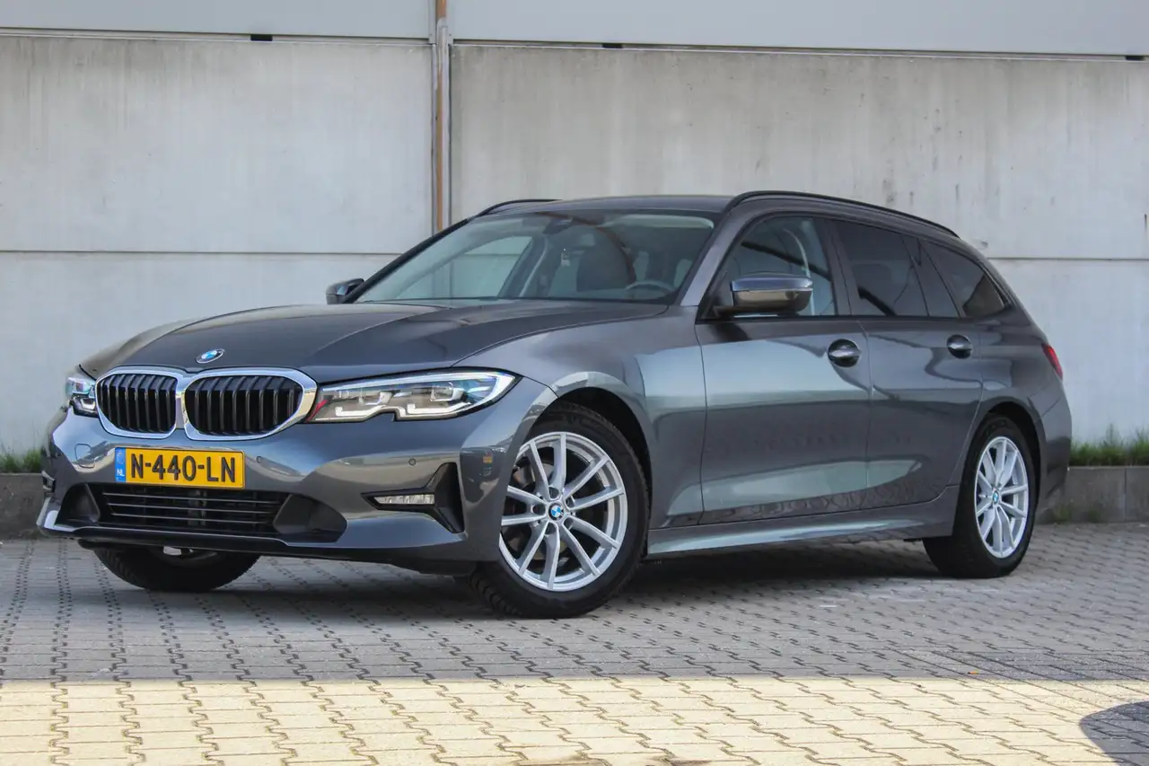 BMW 318 3-serie Touring 318i Business Edition 2022 LED Aut — photo 1 of 21