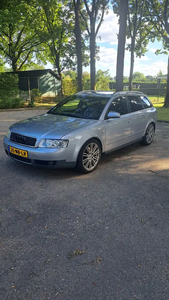 Audi A4 1.8 Turbo Quatro S line — photo 1 of 15