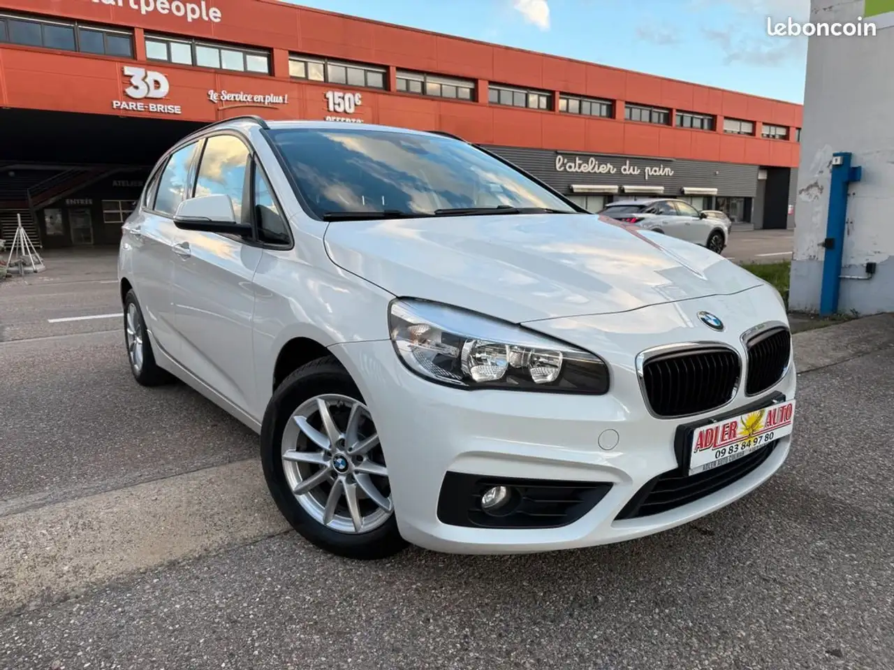 BMW 214 ActiveTourer 214d 95ch Business — photo 1 of 5
