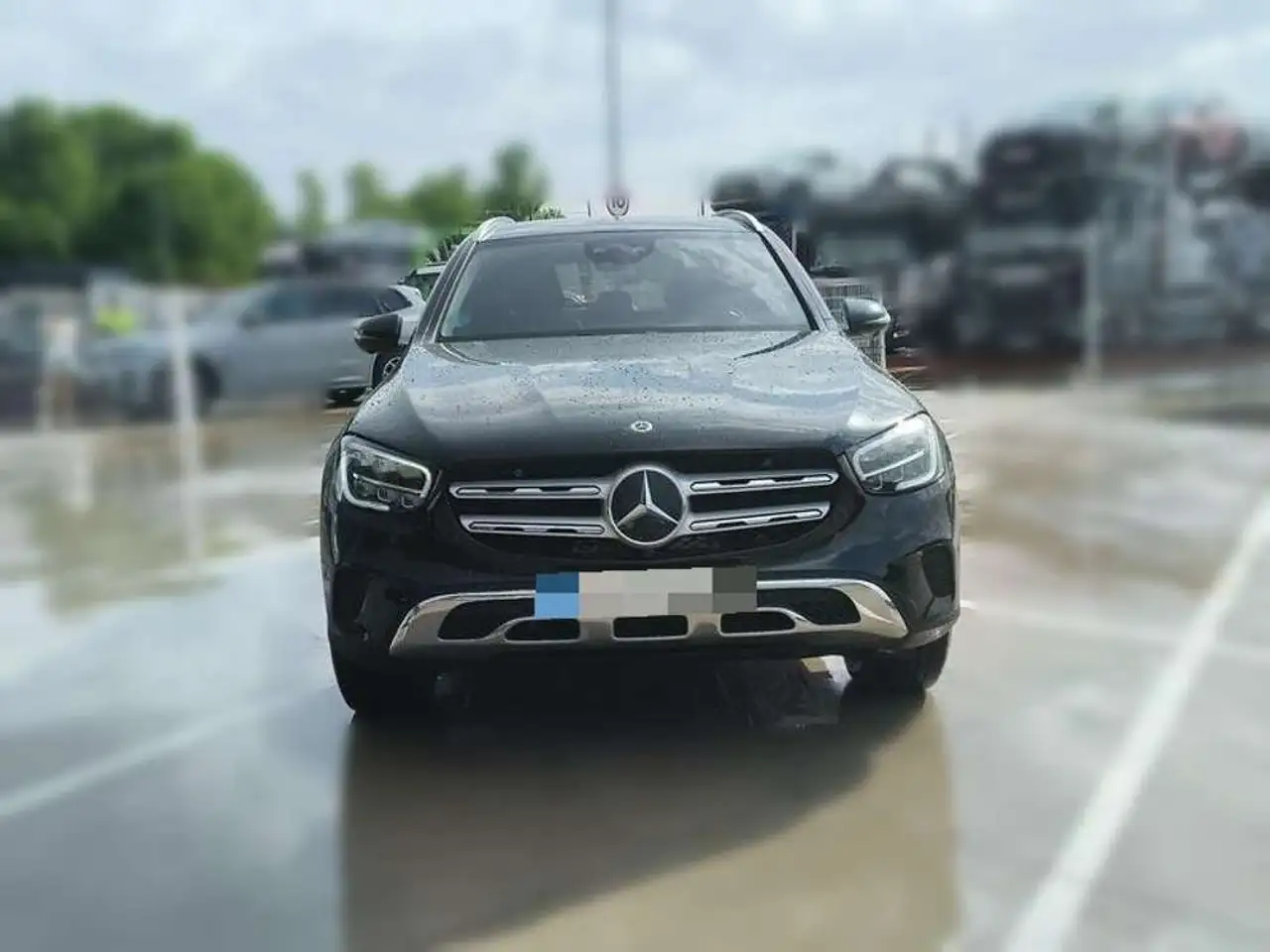 Mercedes-Benz GLC 200 4MATIC — photo 1 of 24