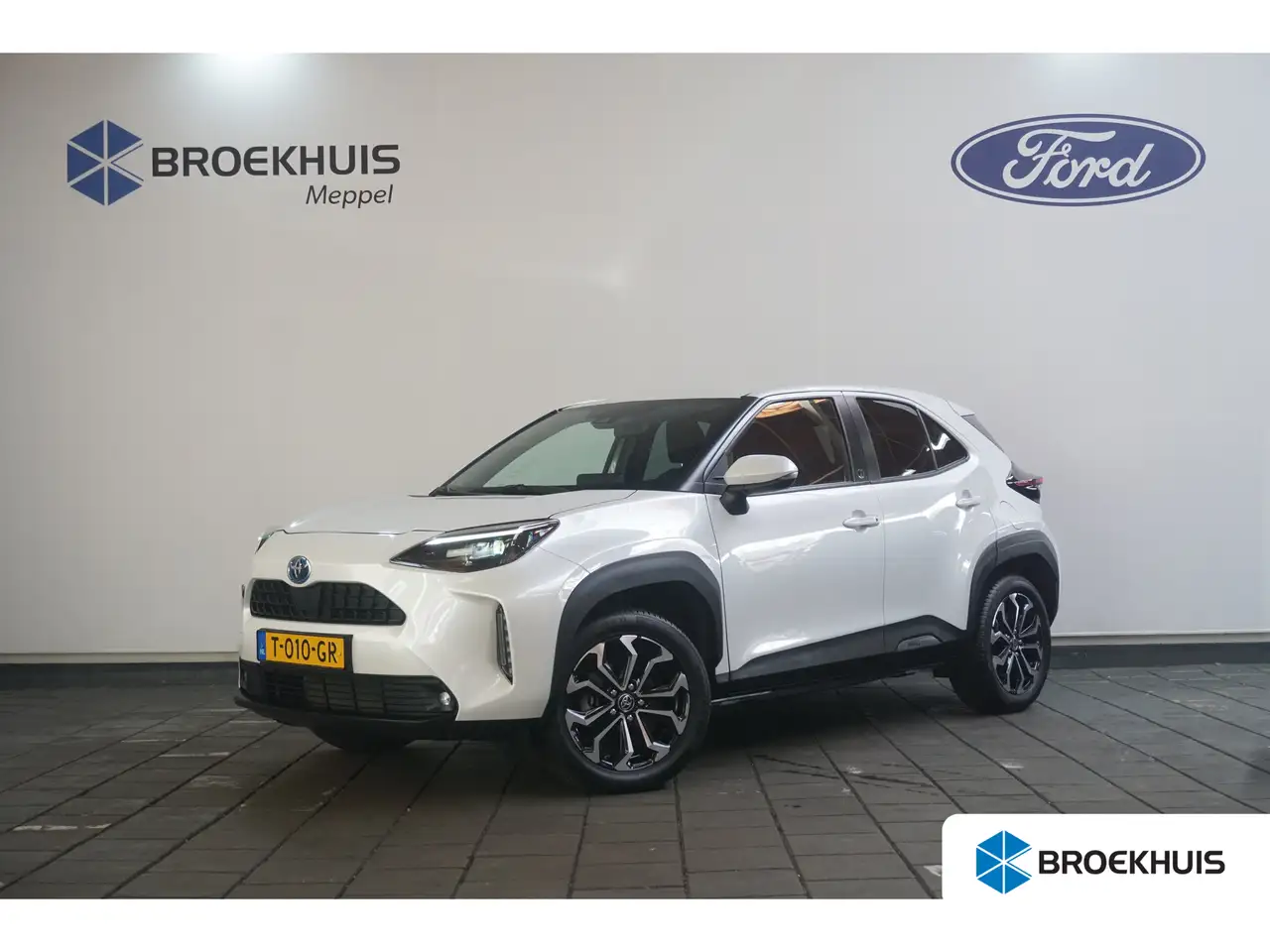 Toyota Yaris Cross 1.5 Hybrid Dynamic — photo 1 of 34