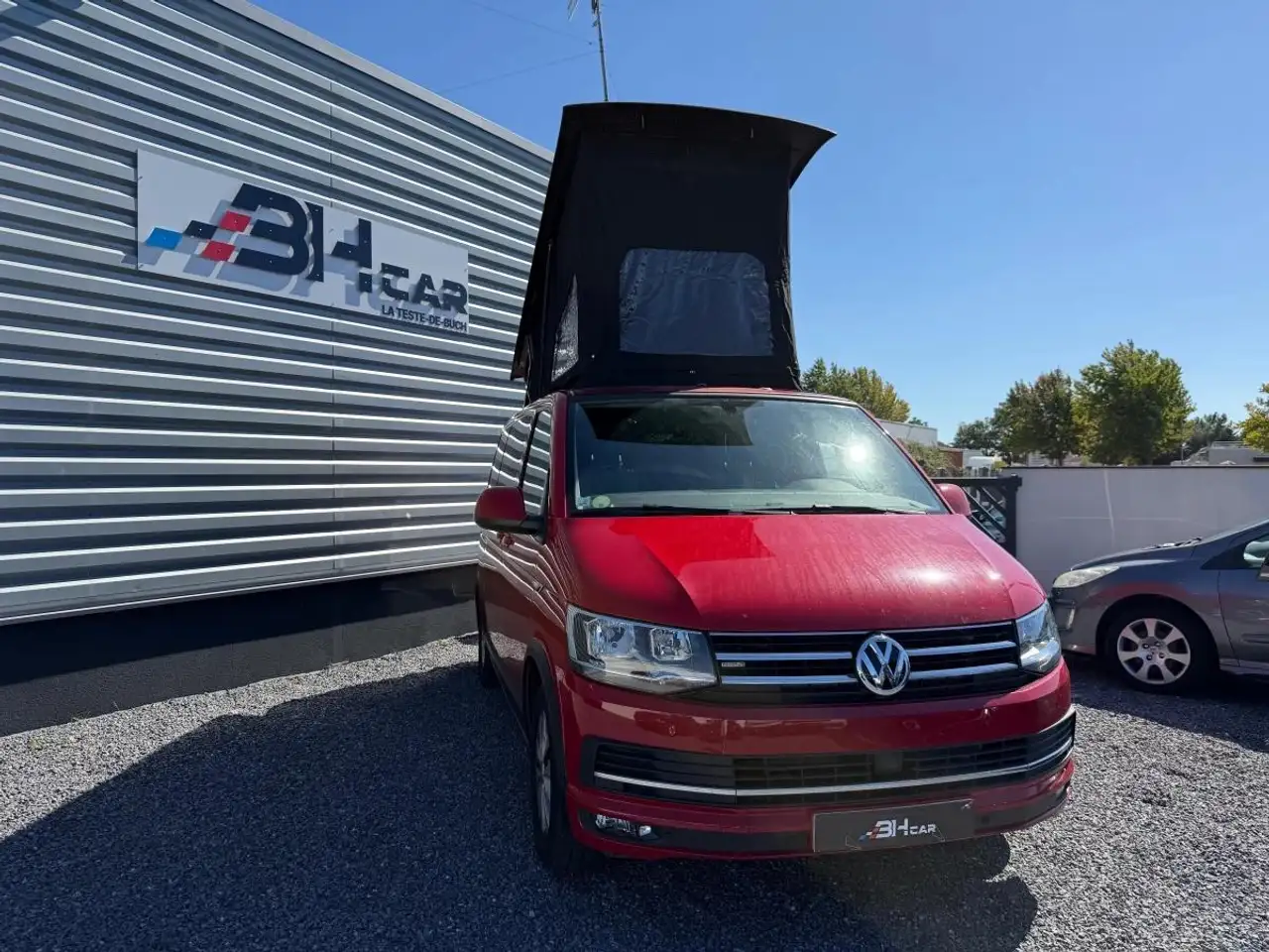 Volkswagen Transporter T6 2.0 TDI 150 DSG7 / TYPE CALIFORNIA / CARPLAY / DOUBLE PORTE LATÉRALE — photo 1 of 26