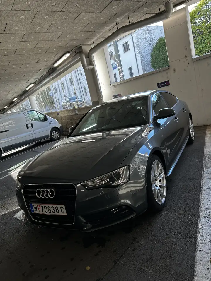 Audi A5 Coupé 2,0 T FSI — photo 1 of 15
