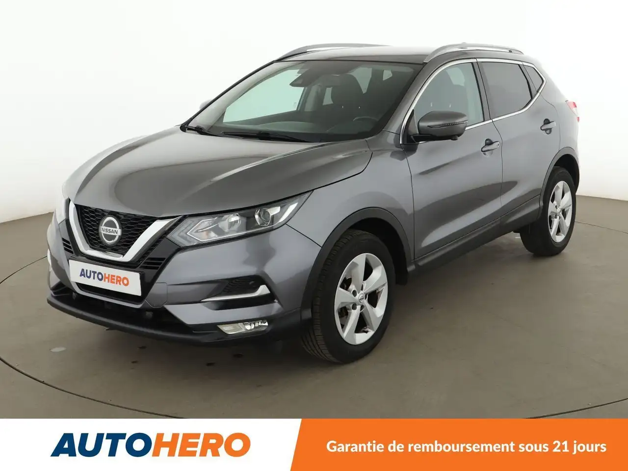 Nissan Qashqai 1.3 DIG-T — photo 1 of 34