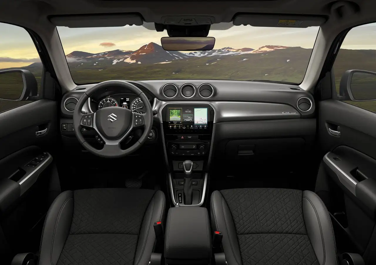 Suzuki Vitara — photo 1 of 3