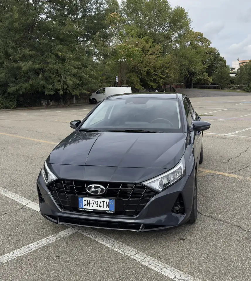 Hyundai i20 5p 1.2 MPI MT GPL CONNECTLINE — photo 1 of 6