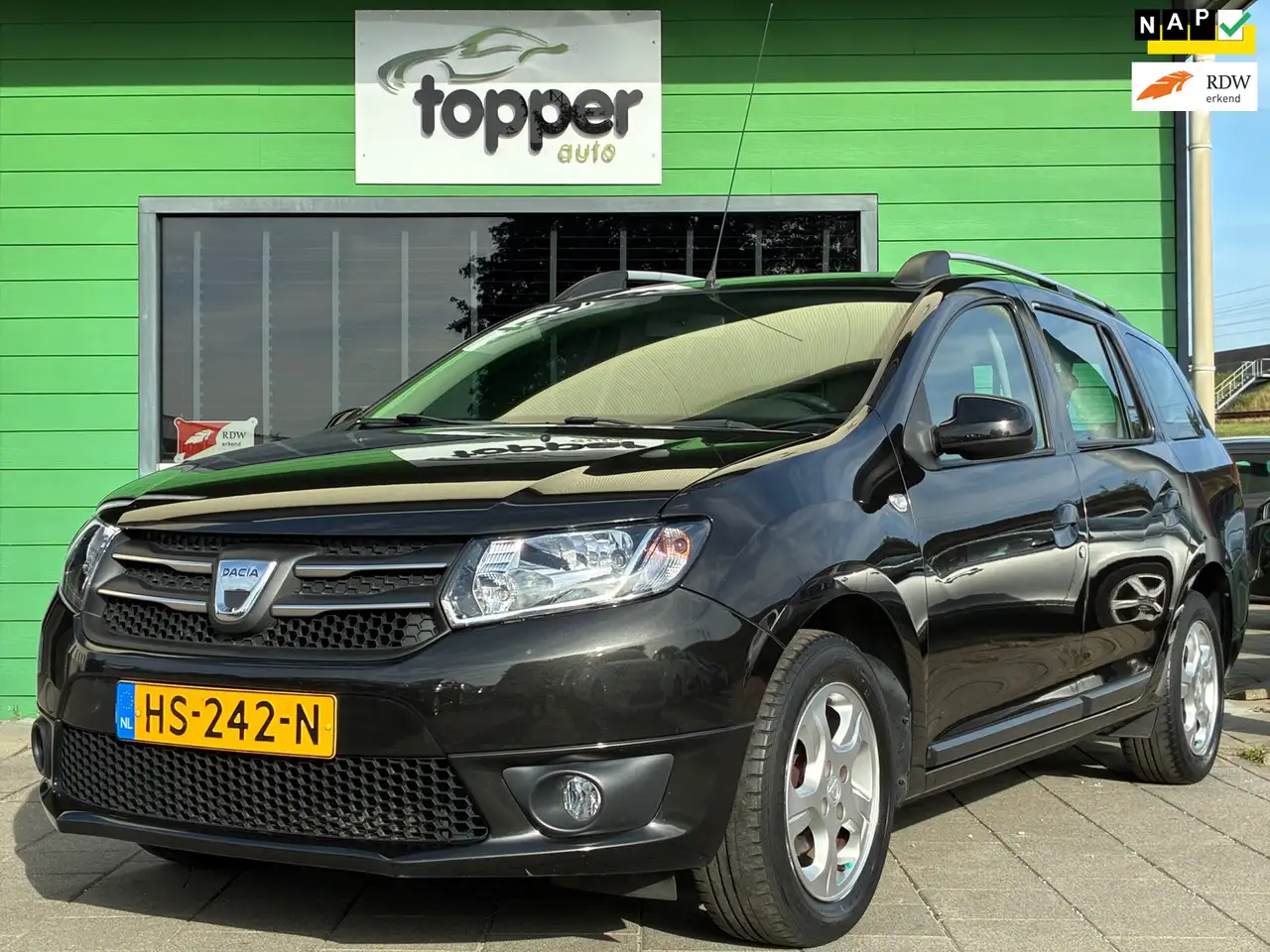 Dacia Logan MCV 0.9 TCe Prestige|2e Eigenaar|Navigatie|Airco|C — photo 1 of 28
