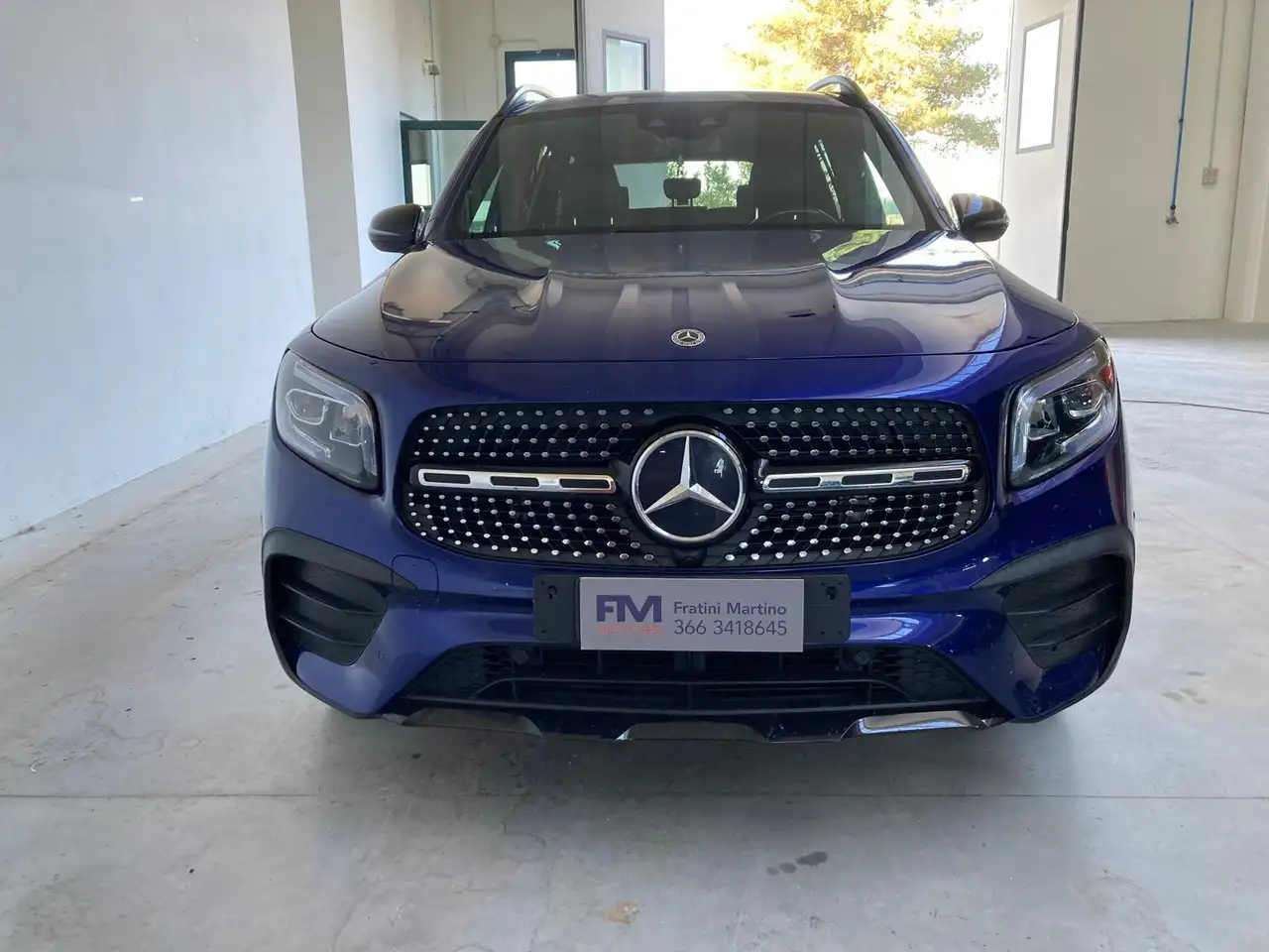 Mercedes-Benz GLB 200 d Premium 4matic auto — photo 1 of 15