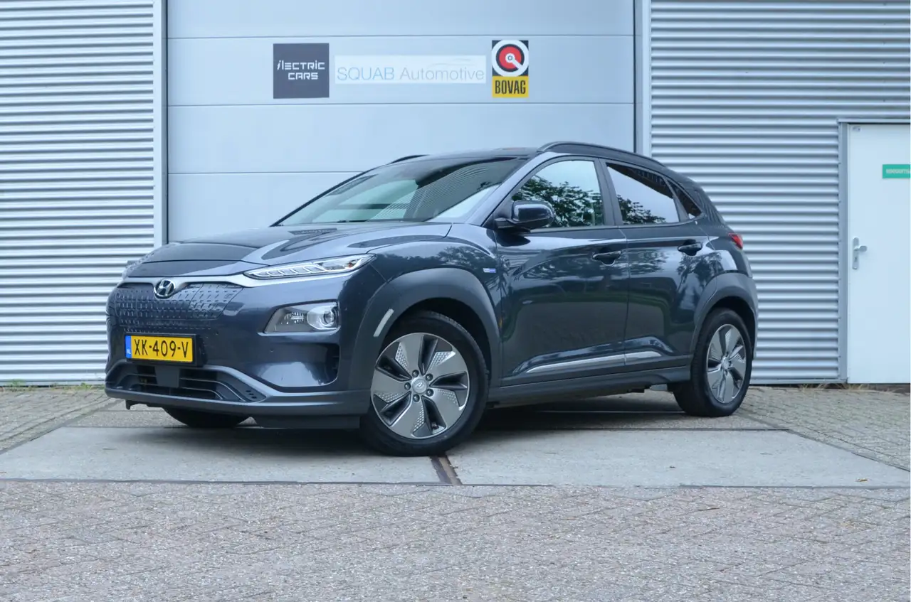 Hyundai KONA EV Premium 64 kWh Warmtepomp, Trekhaak voor fiets/ — photo 1 of 35