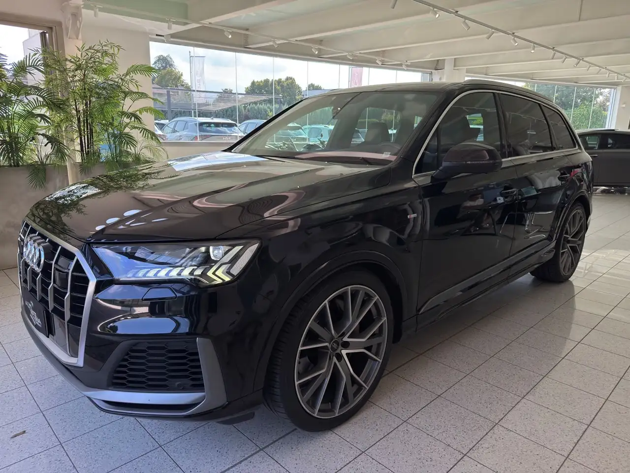 Audi Q7 50 3.0 tdi mhev quattro tiptronic 7p.ti — photo 1 of 27